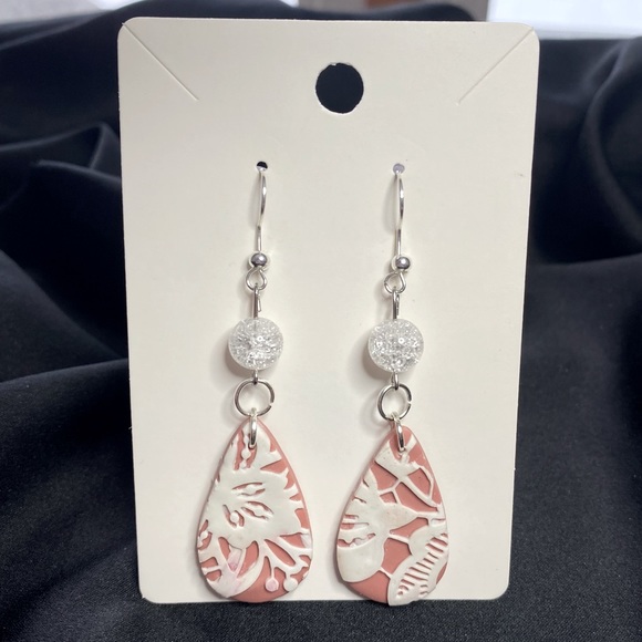 Blue Willow Boutique Earrings - Picture 2 of 4